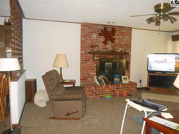 3rd image of 7403 N Madison Ct