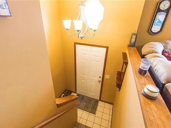 4th image of 4604 Iris Ave