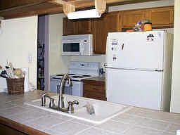 5th image of 84 Winchester Dr