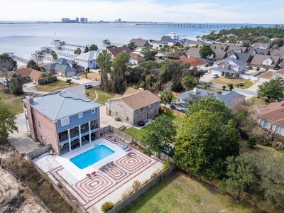 8916 Schooner Ct, Navarre, FL, 32566