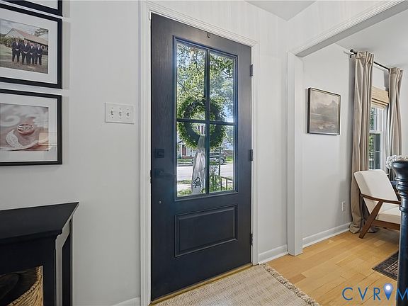 3rd image of 307 Main St