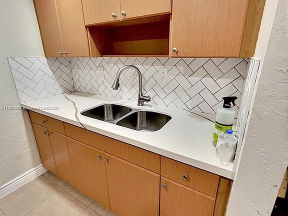 5th image of 4133 NW 88th Ave APT 104