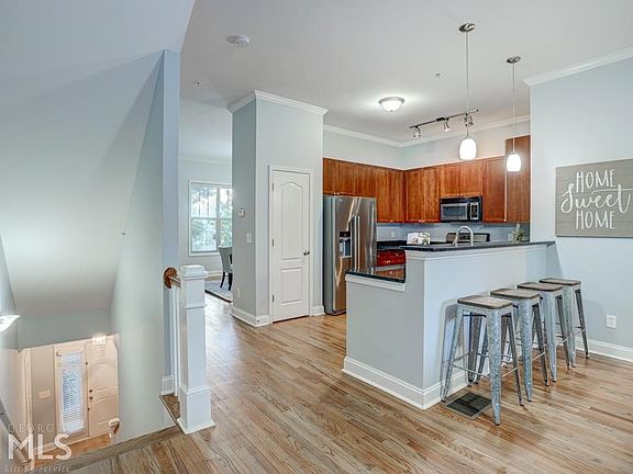 5th image of 1966 Sterling Oaks Cir