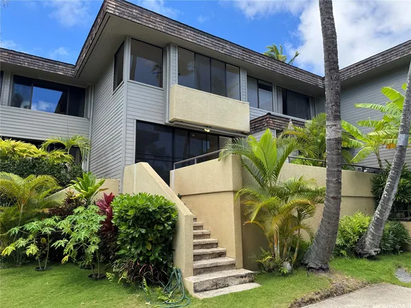 125 Maunalua Ave #12, Honolulu, HI 96821