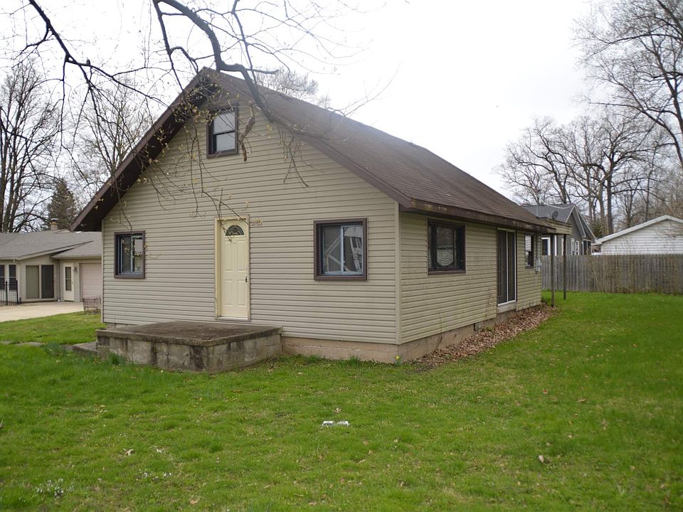 1st image of 7697 N Catalpa Ln