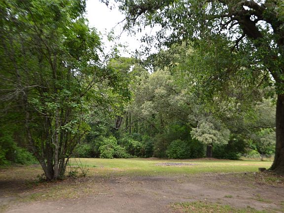 3rd image of 1508 Highway 135 E