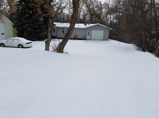 221 Lincoln St, Plentywood, MT 59254