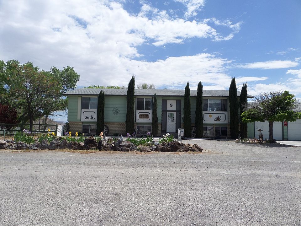 1st image of 468 Danielle Ct