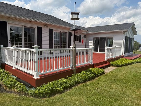 3rd image of 8190 Venshire Dr