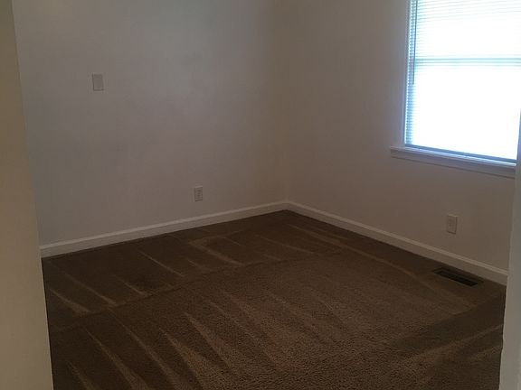 4th image of 4323 Austin Ave