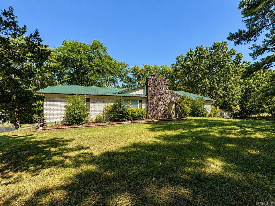 1st image of 12 Sycamore Dr