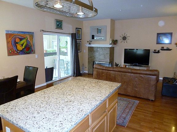 4th image of 297 Tradewinds Dr APT 106