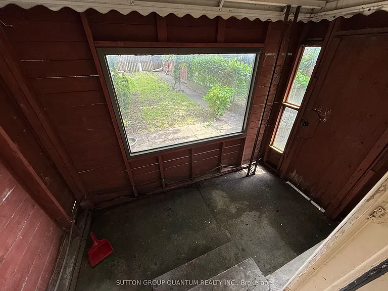 7 Casimir St — Photo 11