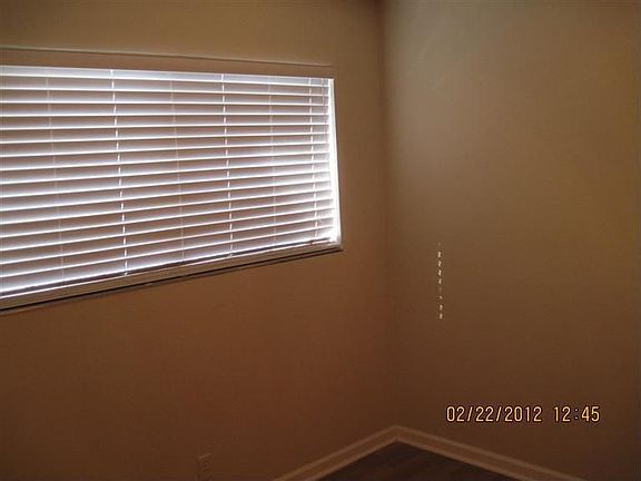 4th image of 344 S Oro Ave