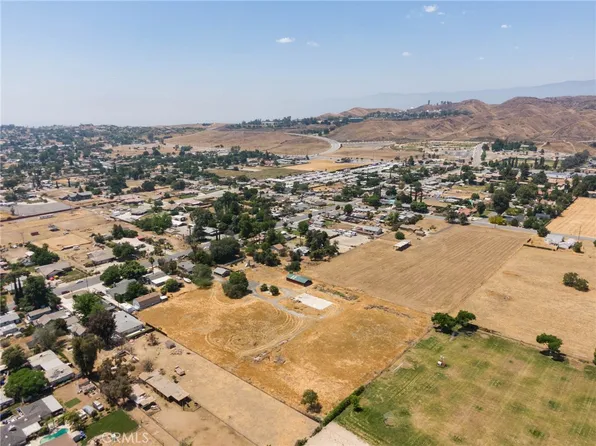 32797 Avenue D, Yucaipa, CA 92399
