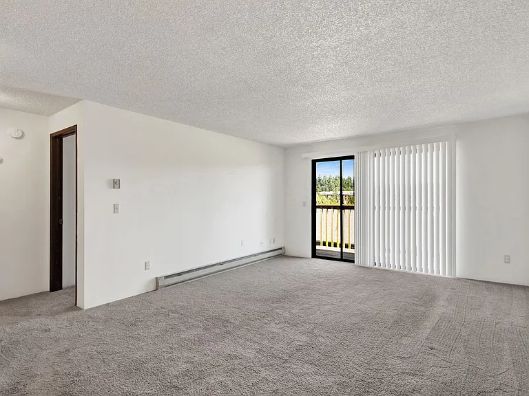 808 21st St — Photo 31