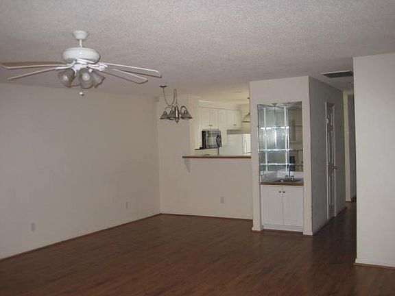 5th image of 3103 Cashwell Dr APT 205