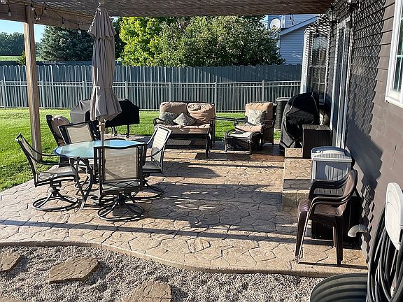 4th image of 1715 Dairy Ln