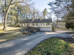 14 Pollywog Ln, Weston, MA 02493