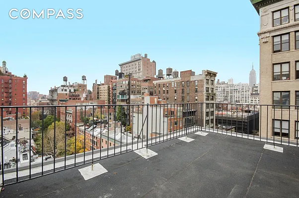 Sold by Compass | media 21