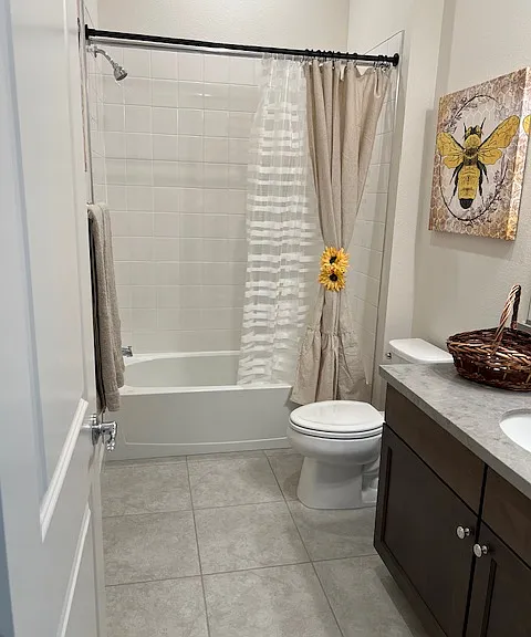 Guest bath view 1