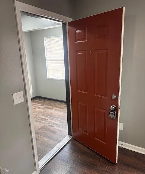 Unit Photo