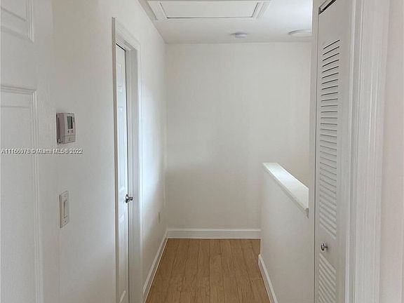 5th image of 2881 NE 185th St APT 106