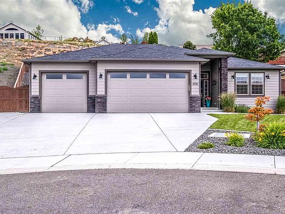2nd image of 3910 Equinox Ct