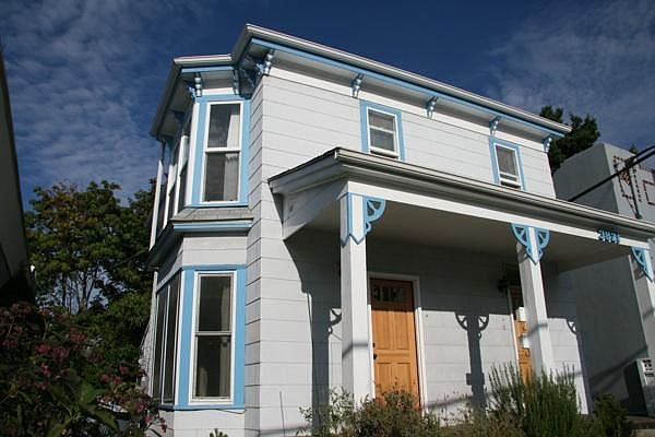 2nd image of 3821 Linden Ave N