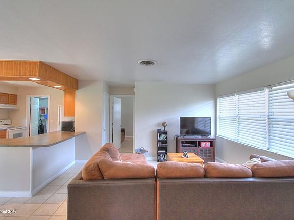 5th image of 989 Cardon Dr