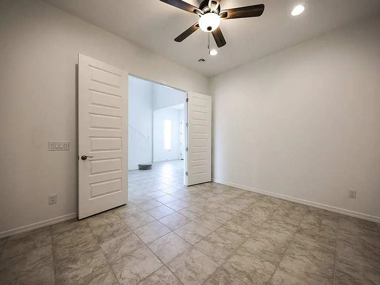 7695 W Smoketree Dr — Photo 10