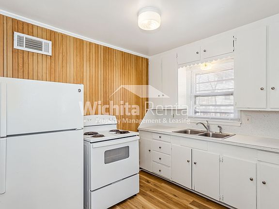 4th image of 1815-1821 W University Ave #1815
