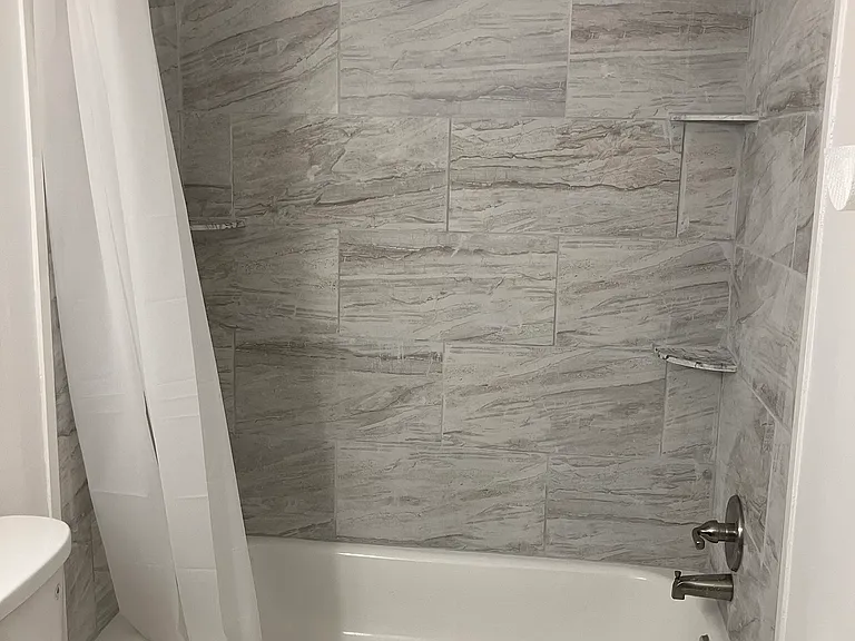 5033 Defford Pl #2B — Photo 3