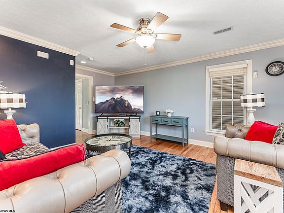 4th image of 5 Kaylan Dr
