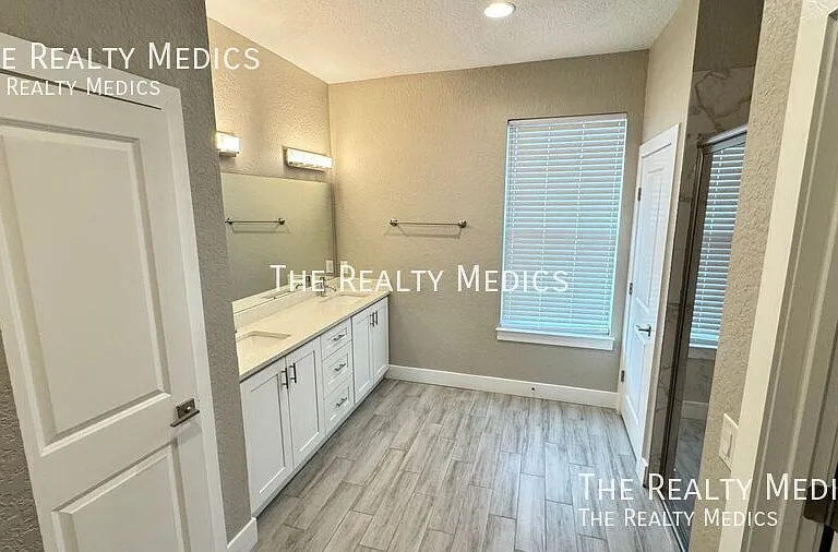 239 Hibiscus Ln — Photo 39