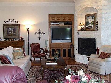4th image of 2311 Marseilles Ct