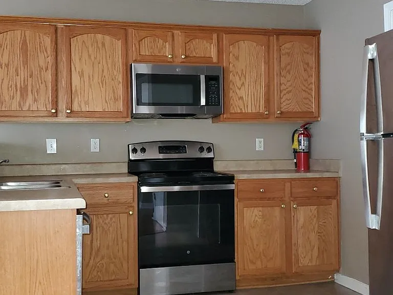 7247 Georges Way — Photo 13