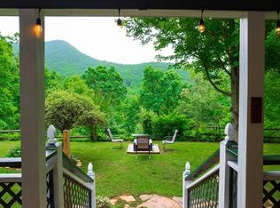 448 E Hickory Knoll Rd, Franklin, NC 28734