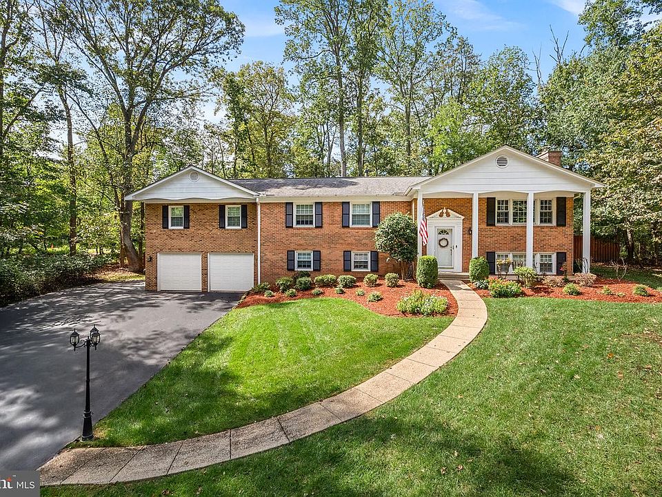 1st image of 2520 Fowlers Ln