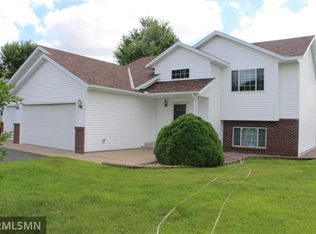 622 10th St S, Sartell, MN 56377