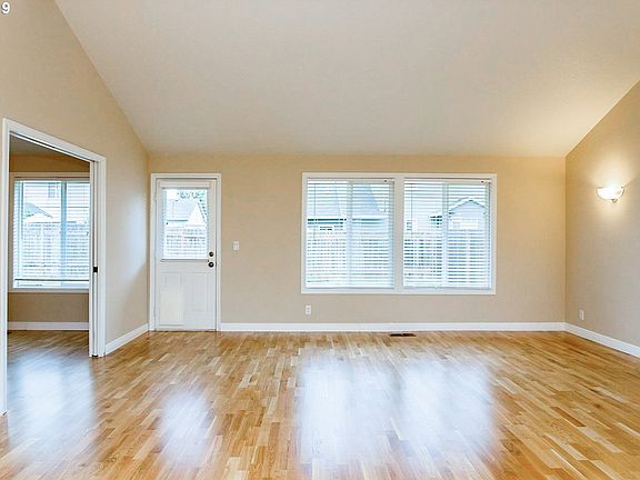 2nd image of 647 NE Josephine Ct