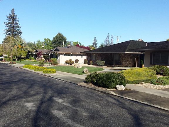 3rd image of 1919 Arroyo Seco Dr