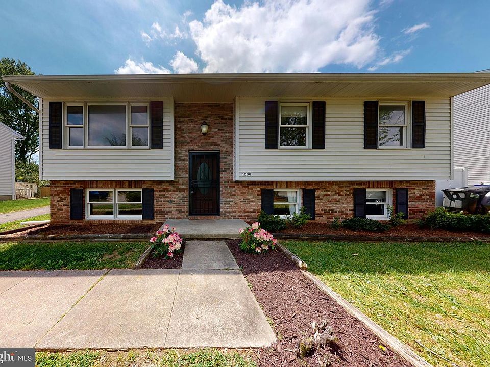 1st image of 1006 Paddington Pl