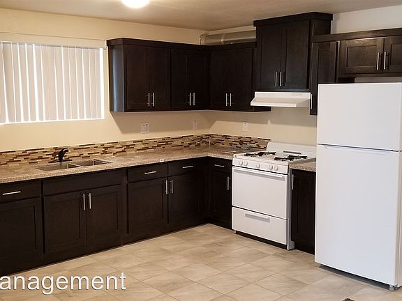 2nd image of 426 E 84th Pl