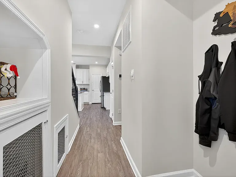 201 Devon Fields Dr — Photo 12