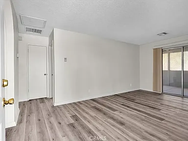 73805 Southslope Dr — Photo 3
