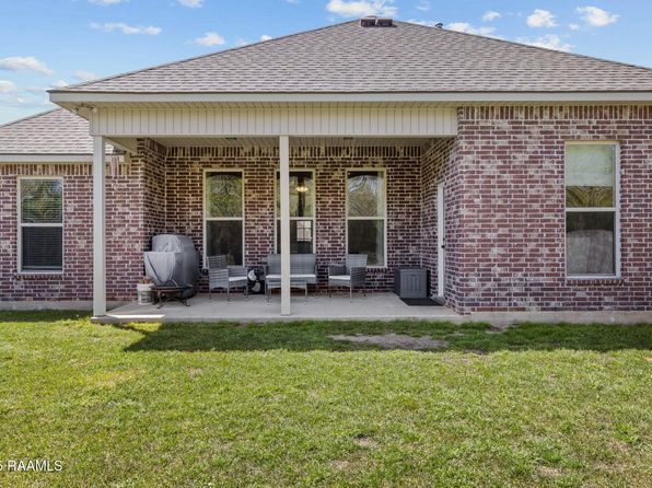 114 Marigold Ln, Maurice, LA 70555