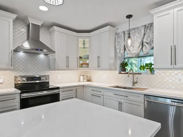 6801 Eastpointe Pines Street, Palm Beach Gardens, FL 33418