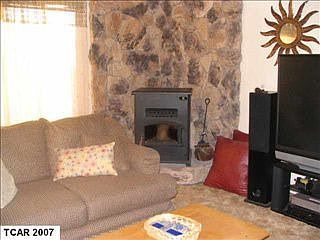3rd image of 16585 Oakhaven Ln