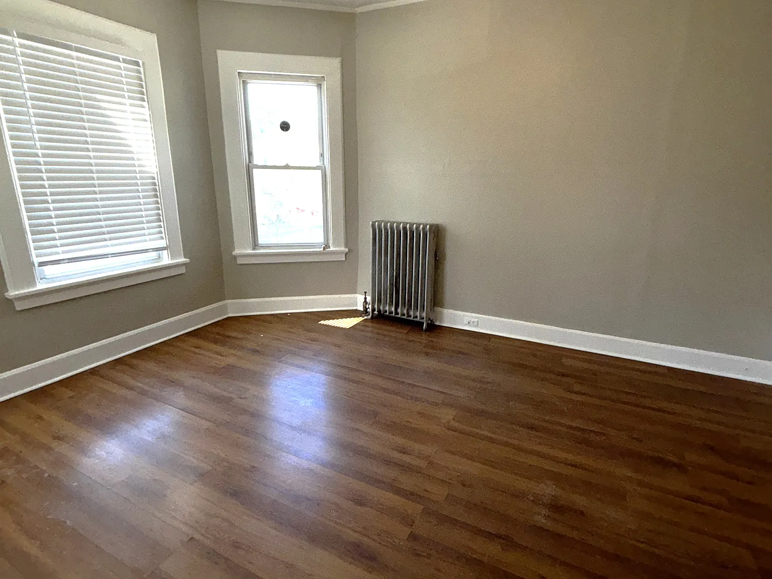 3 bed, 1000 sqft, $2,250 — Photo 4